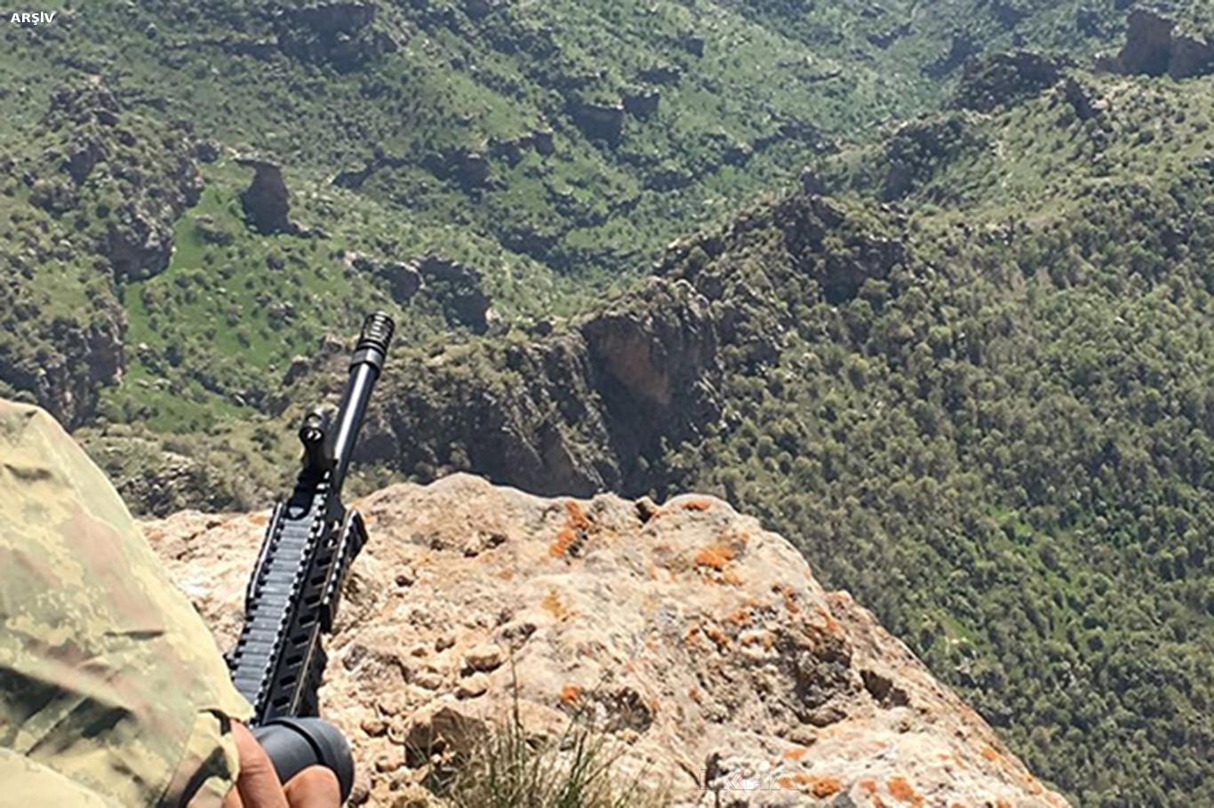  Erzurum'da 2 PKK'li teslim oldu